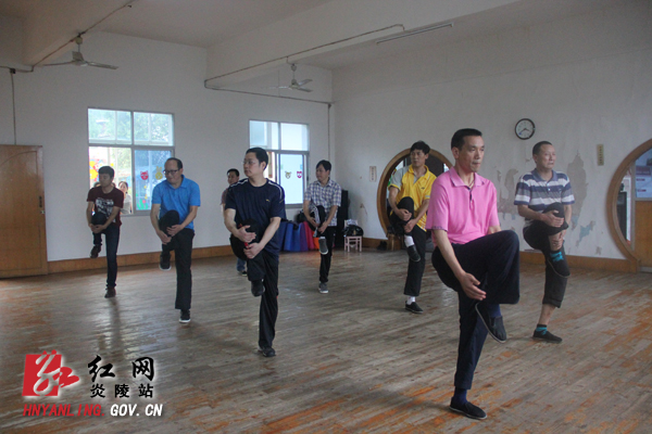 紧张排练备战“欢乐潇湘&middot;美丽炎陵”文艺汇演（图）