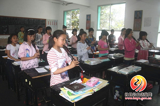 攸县酒埠江镇中心完小举行社团活动展示