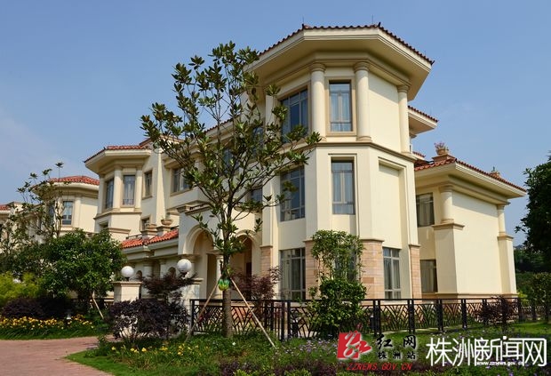 株洲云龙项目建设热火朝天 水上乐园月底开门迎客/图