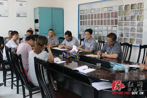 加强新型工业化建设 推动产业转型升级
