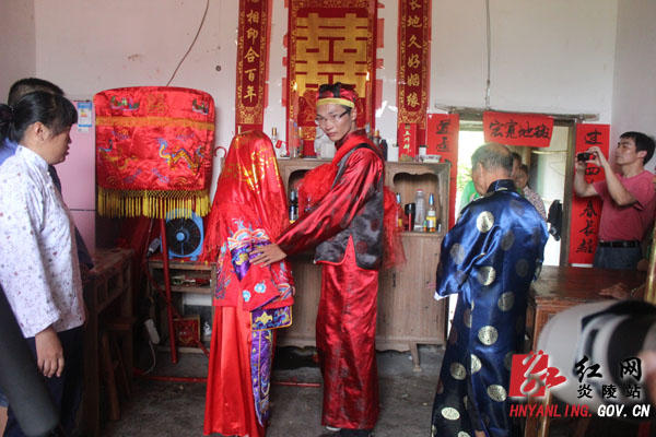 《中国喜事》栏目在炎拍摄客家婚嫁节目