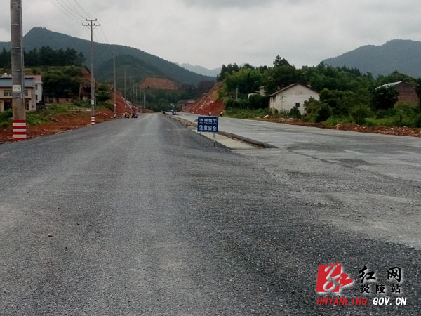 加快项目推进力度 确保西九龙大道早日通车