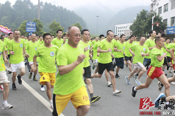 我县启动2014年“全民健身月”活动