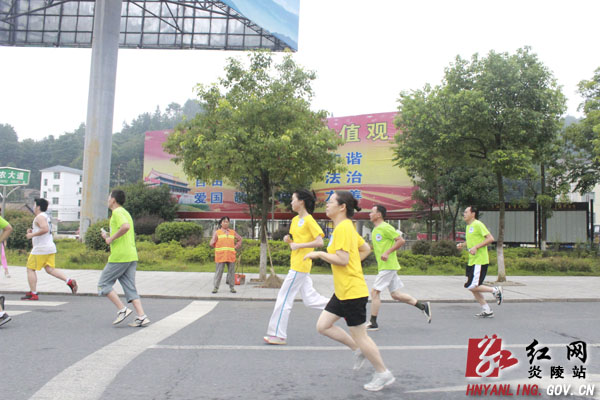 我县启动2014年“全民健身月”活动