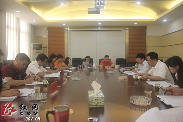 县政协民主监督第一小组督查人社局上半年工作