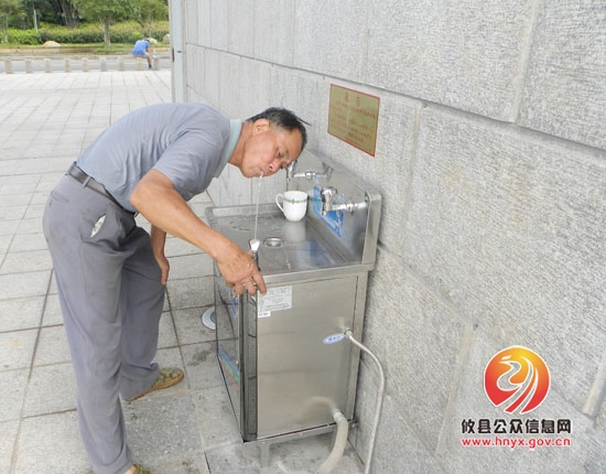 【创文明城】便民直饮水进公园 免费为市民服务