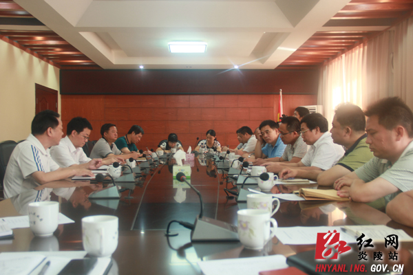 我县取缔两处非法采石场