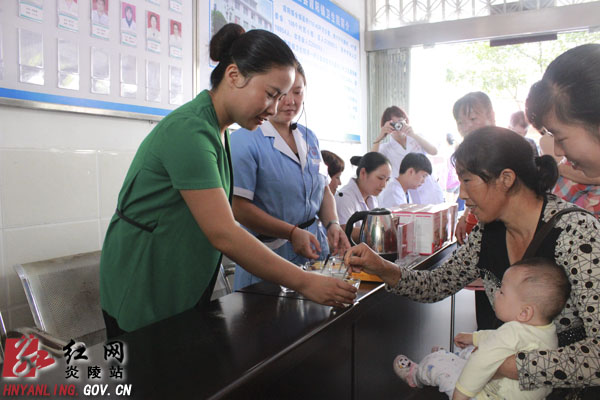 我县开始发放儿童营养包 3000名适龄婴幼儿受益