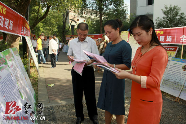 炎陵县开展社区科普益民行动和全国科普志愿者行动