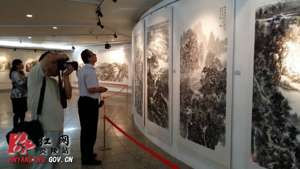 株洲画家笔下＂大美＂炎陵 ＂亮相＂北京中华世纪坛