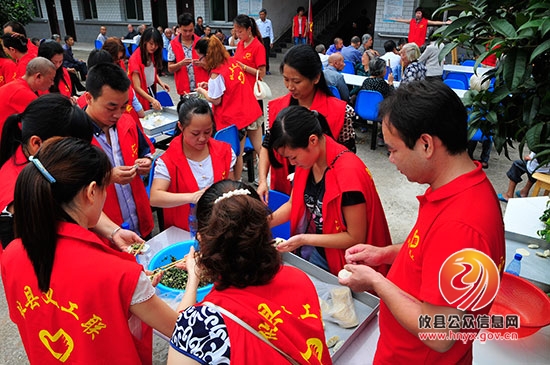 欧卡携手义工联志愿者与敬老院老人共度中秋佳节