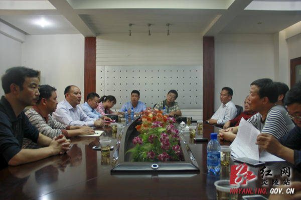 强化服务 力争重点工程项目早日完工惠利于民
