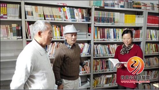 《湖南工人报》记者采访我县道德模范夏昭炎