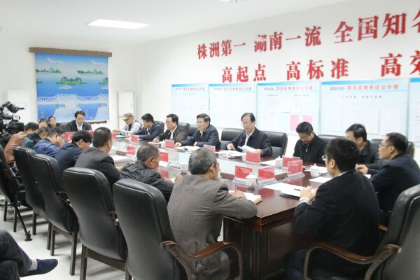 市委书记贺安杰到云田社区宣讲十八届四中全会精神