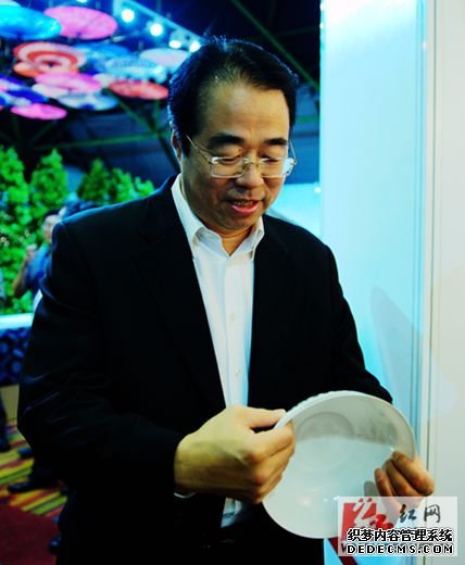 醴陵釉下彩瓷在泰国引起轰动
