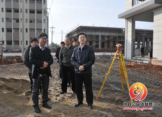 龚红果在网岭镇调研经济社会发展情况