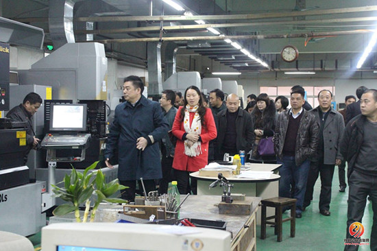 攸县工商联（总商会）组织部分非公经济代表人士考察学习广东省湖南攸县商会及企业