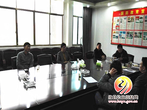 周文安一行到黄丰桥镇走访慰问县人大代表