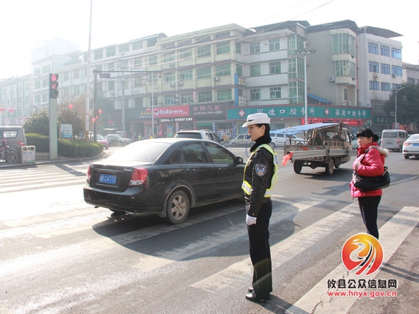 交警大队：攸县城区交通“疏堵保畅”掠影