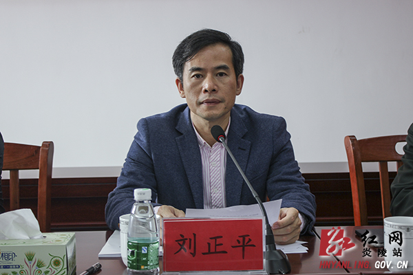 黄诗燕：统一思想 强化责任 努力开创武装工作新局面
