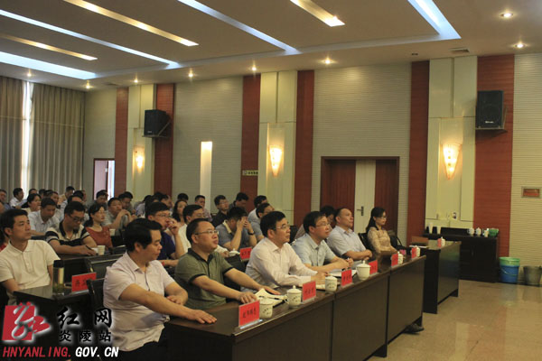 我县组织收听收看全省促进非公有制经济发展电视电话会议