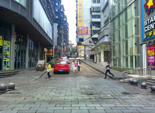 钟鼓岭商业步行街整治初见成效