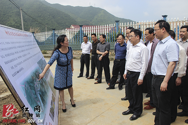 炎陵县召开＂旅游升温战役＂流动现场会