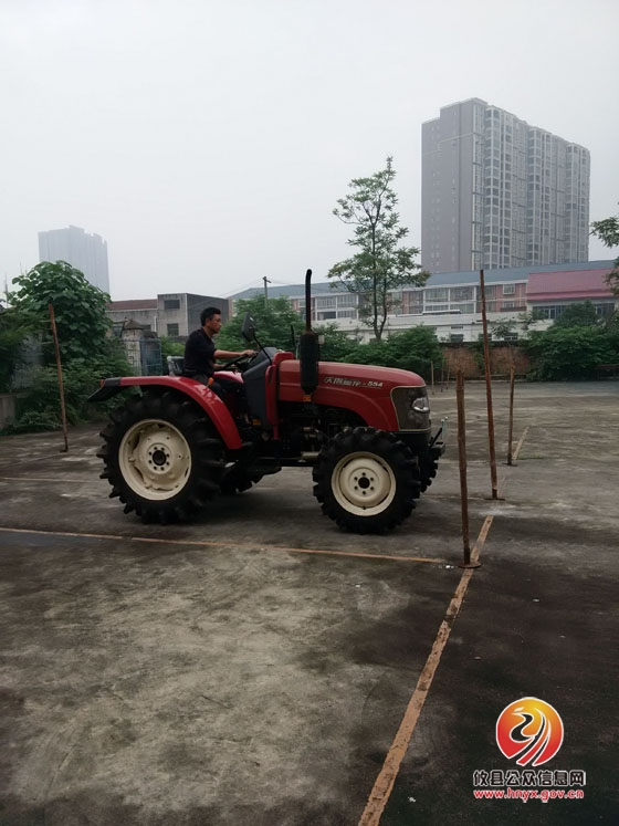 拖拉机培训增添学员致富信心