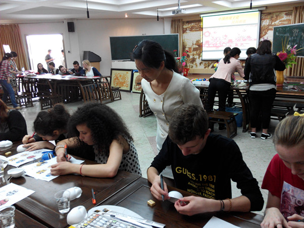 法国学生在株洲领略神奇的中国传统文化