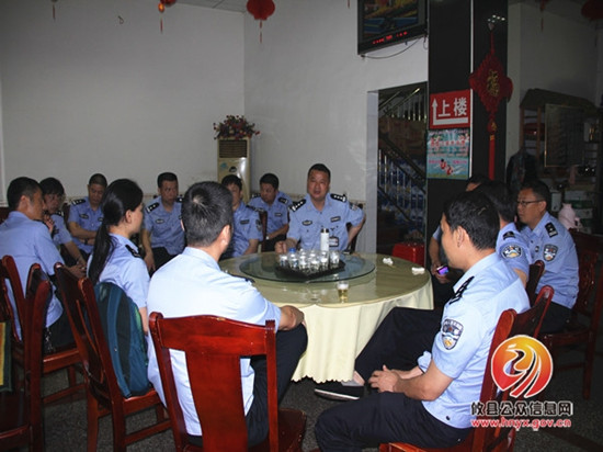 攸县交警大队圆满完成“全球走钢线挑战大赛”交通安保工作