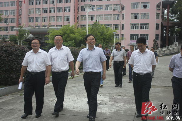 文专文视察炎陵一中考点高考准备工作
