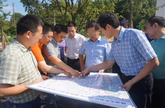市委常委、常务副市长赵文彬一行视察芦淞区基础设施项目建设情况