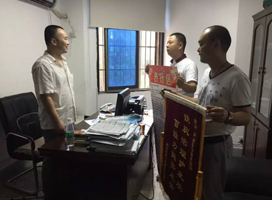 芦淞市场群综合治理大队正式组建