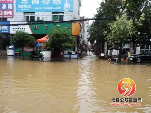 黄丰桥灾情频发 万众一心共抗灾