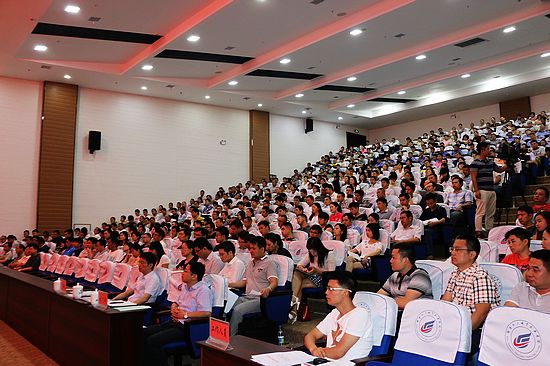 云龙示范区举行干部集中学习培训会