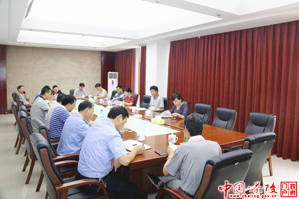 彭新军深入思源实验学校视察开学筹备工作