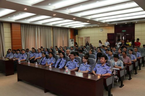 株洲市公安局举办打击整治“百日会战”专项行动新闻发布会
