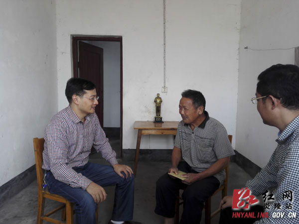 解民忧暖民心 扎实开展"一进二访"活动