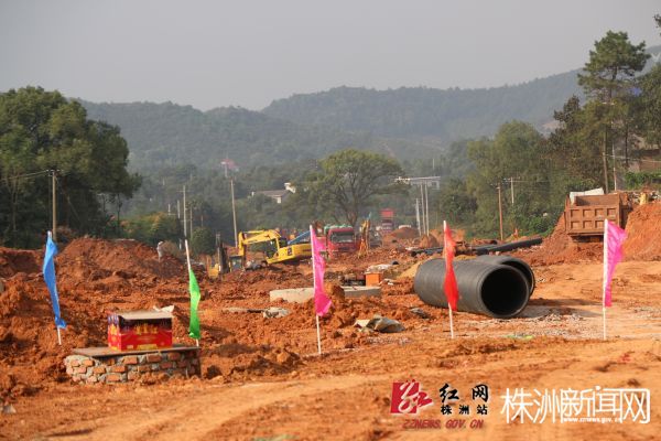 云龙示范区项目攻坚三项目同步开工