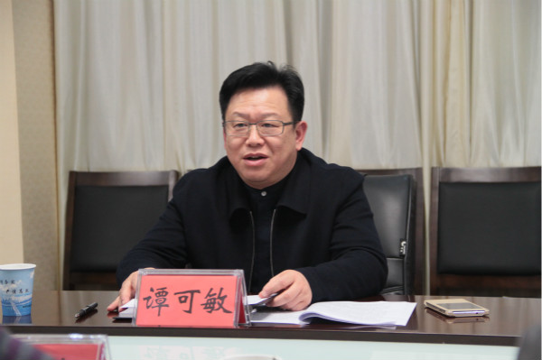 副市长谭可敏调研指导城市管理工作