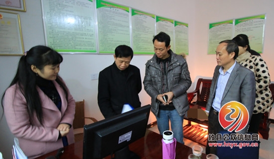 市经管处长袁晏松来攸县督查省级示范社建设和土地确权进度情况