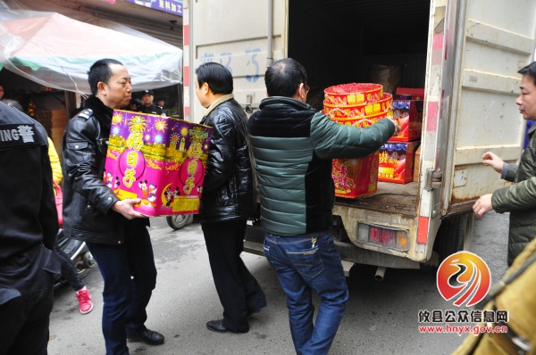 陈运发带队开展春节期间烟花爆竹安全整治