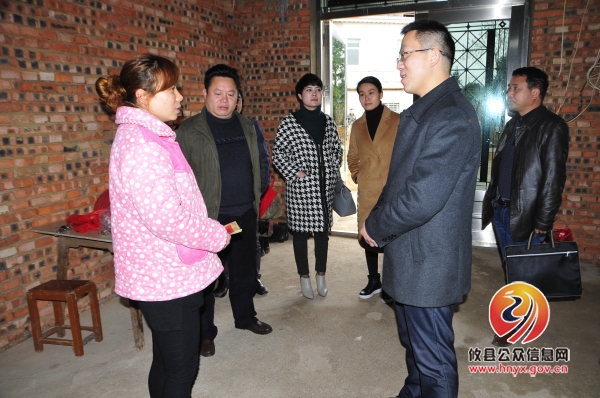 【送温暖】龚红果走访慰问困难群众和敬老院老人