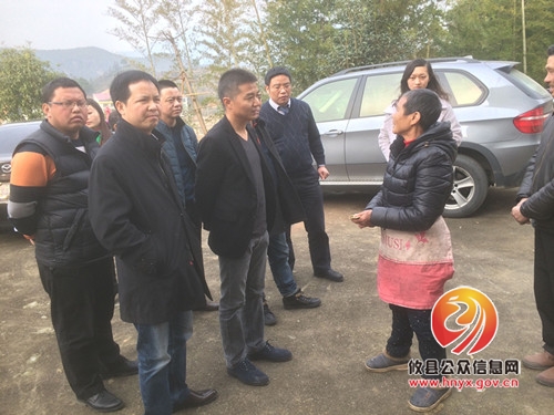 【送温暖】东莞攸县商会到丫江桥走访慰问贫困学生