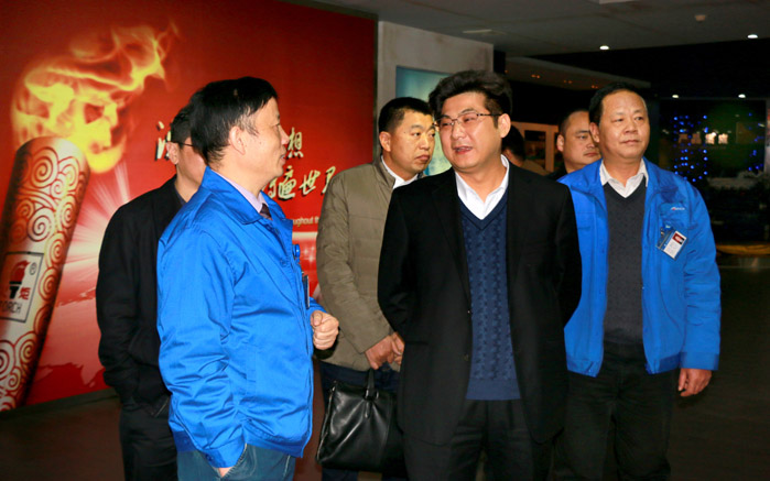 蔡周良付访华新春下基层为企业排忧解难