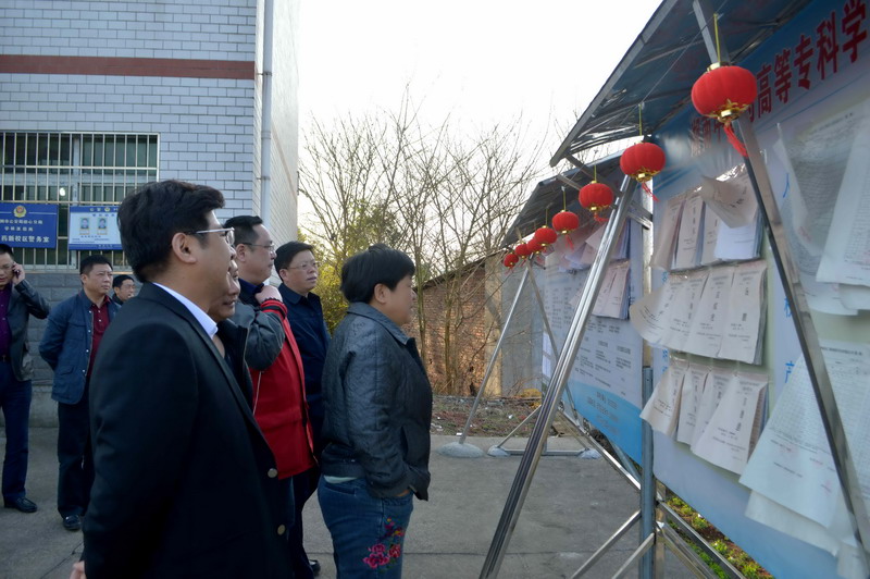 市人大常委会副主任鲁立彬督查专项评议工作