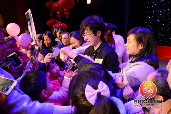 首位著名少年钢琴演奏家走进攸州与琴童零距离交流