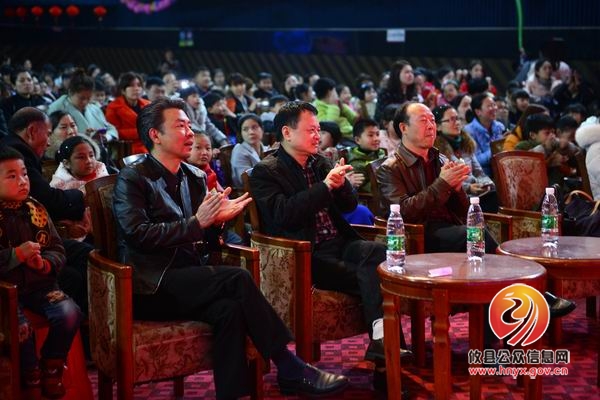 首位著名少年钢琴演奏家走进攸州与琴童零距离交流
