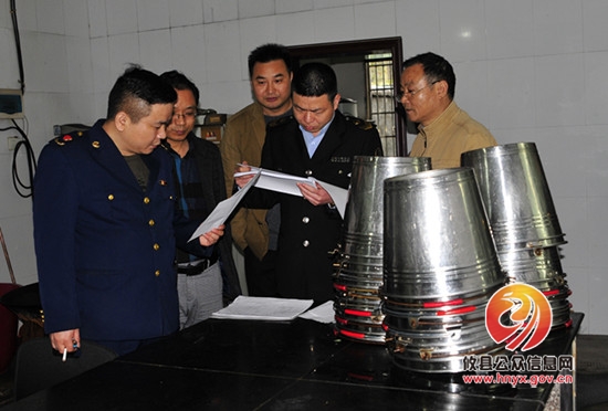 攸县打响春季校园食品安全保“胃”战