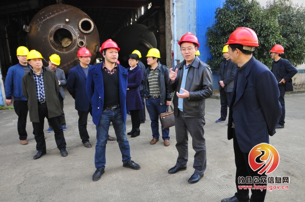 【践行一线工作法】县长龚红果在江桥街道开展结对共建和扶贫工作